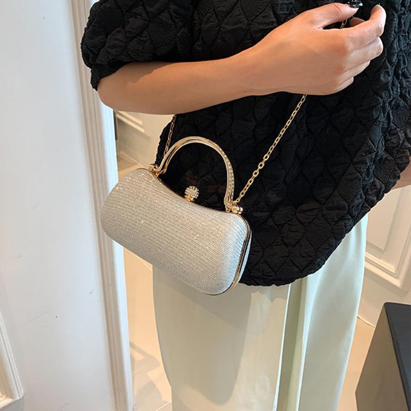 Süße kleine PVC-Schulter-Umhängetaschen für Frauen Hit Luxus-Party-Handtaschen und Geldbörsen weibliche Reisekupplung