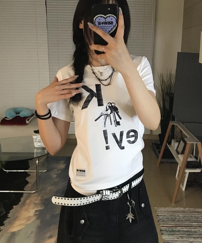 Ssobi Key Semi-Cropped Short-Sleeve Tee