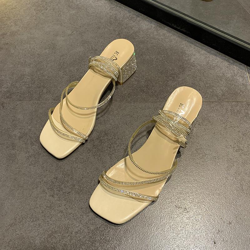 

Темпераментные сандалии супер фея ветер средний каблук 2025 лето новинка стразы интернет-знаменитость толстый каблук нишевые римские туфли тренд 39 бежевый