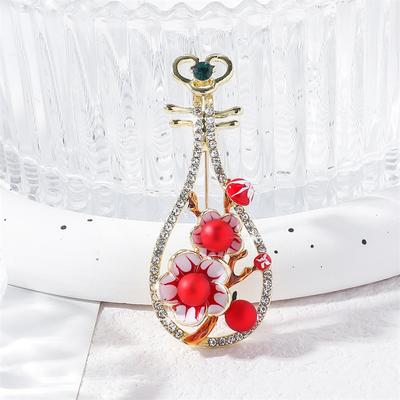 Female Delicate Niche Chinese Style Retro Flower Pipa Plum Blossom Brooch