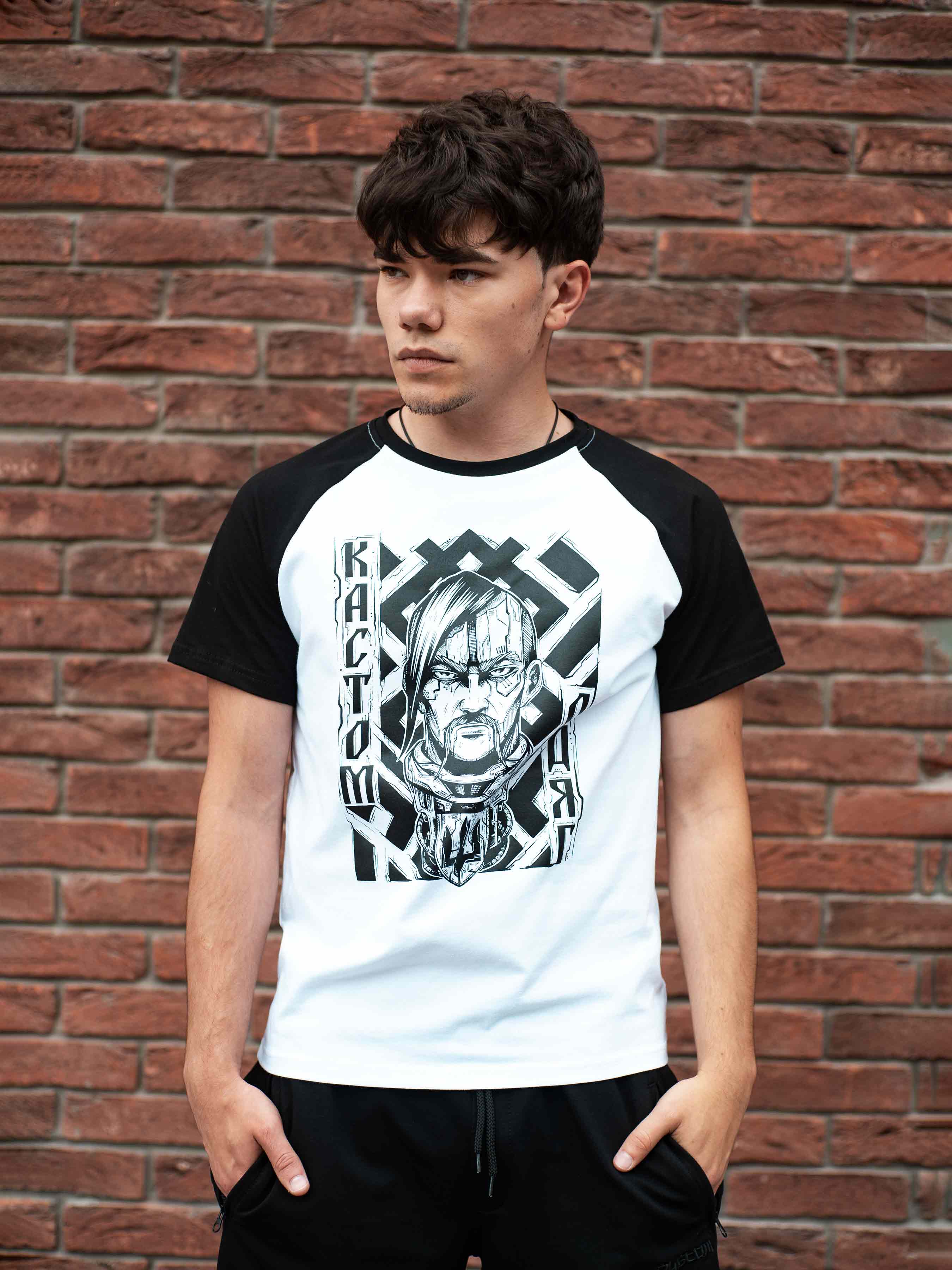 

Футболка Custom Wear КОЗАК чорно-біла унісекс L білий