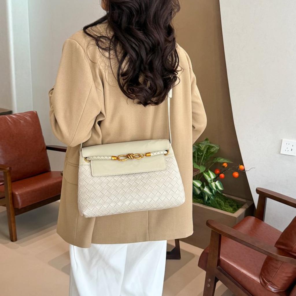 Xeie Thuk Shoulder Crossbody Handbag Women PU Adjustable Strap Daily Commute