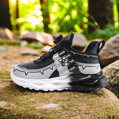 2025 nuove scarpe da corsa per ragazzi scarpe con rotella a pulsante maglia traspirante moda scarpe sportive per bambini fabbrica vendita diretta