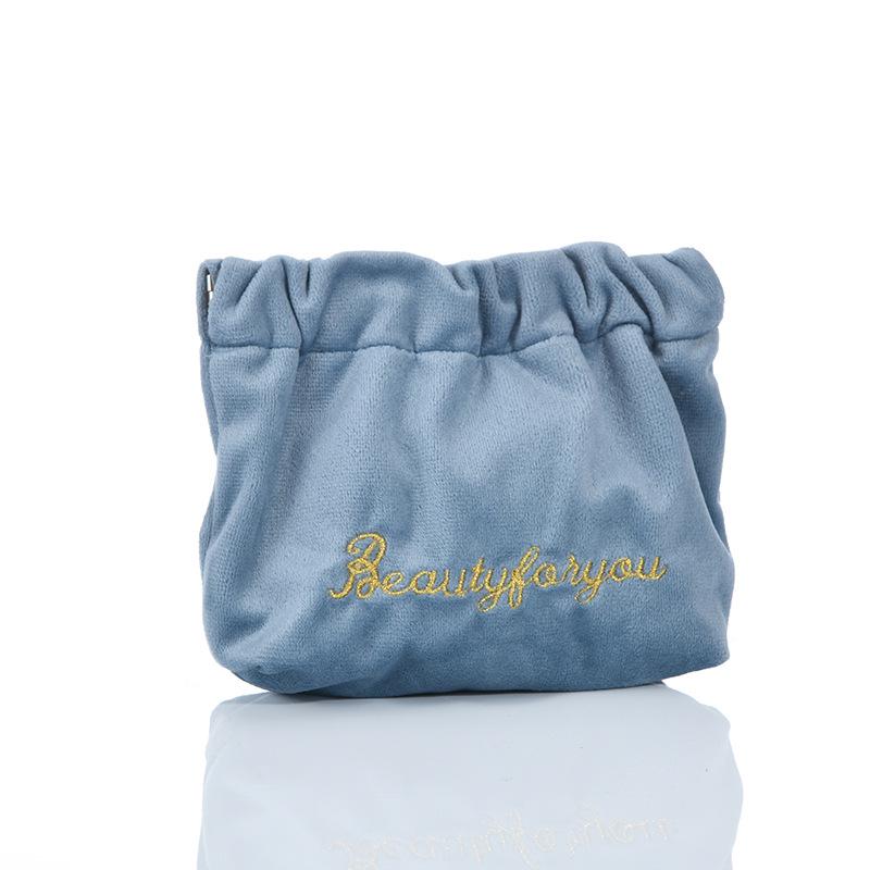 Retro Velvet Automatic Closure Makeup Bag: Multifunctional Portable Lipstick & Touch-Up Storage