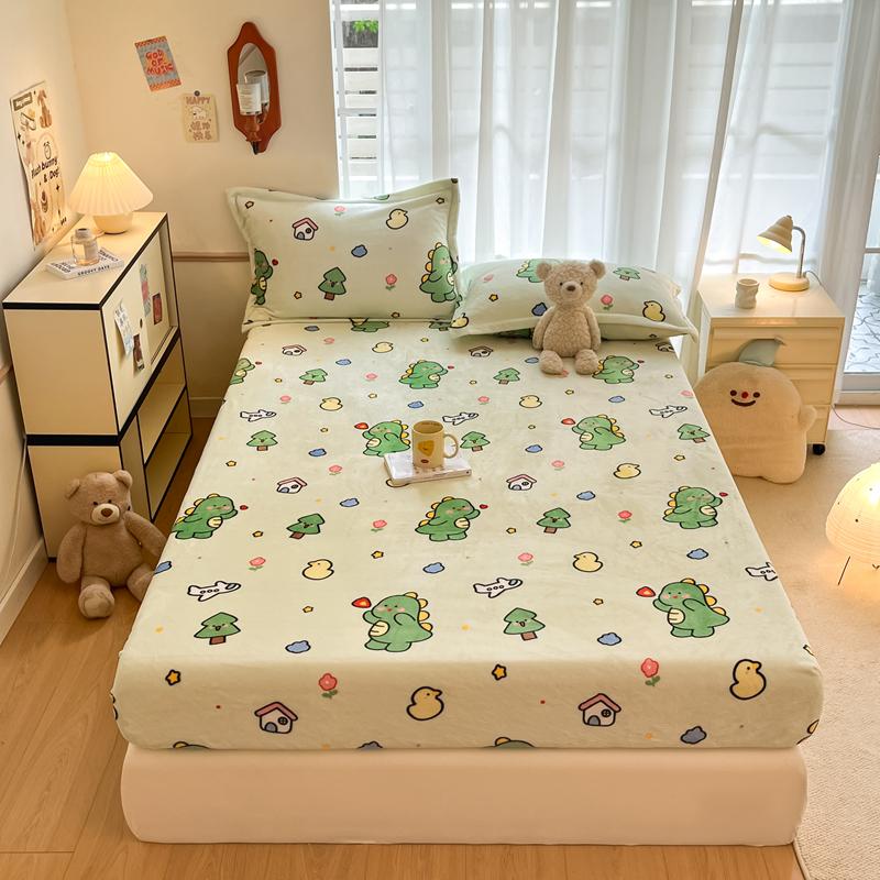 Cute Cartoon Bear Pattern Flannel Fitted Sheet Set Warm Breathable Super Soft Deep Pockets Mattress Cover for Kids Boys Girls