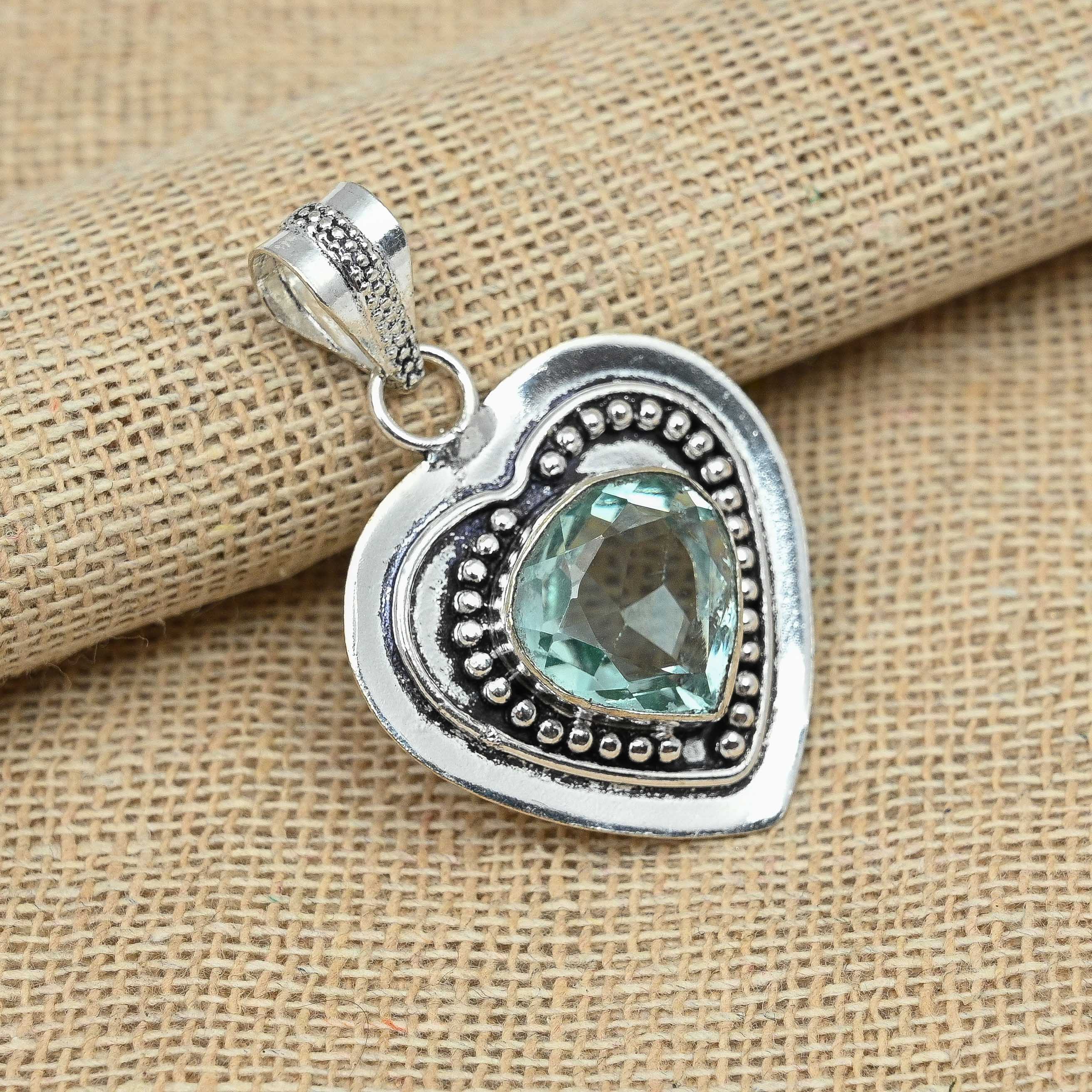 

Изысканный зеленый аметист Ювелирные изделия ручной работы из стерлингового серебра 925 пробы 1.77 Inches зелёный