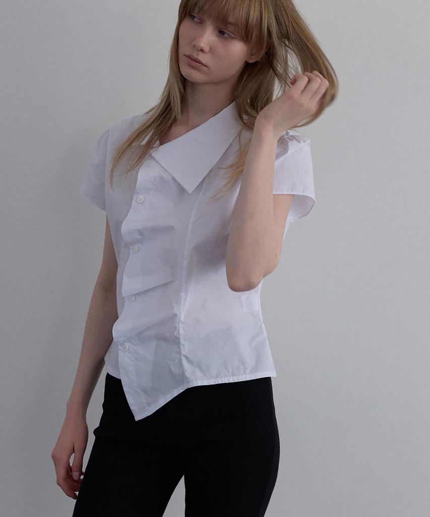 Unessin Asymmetrical Shirred Blouse_Ivory