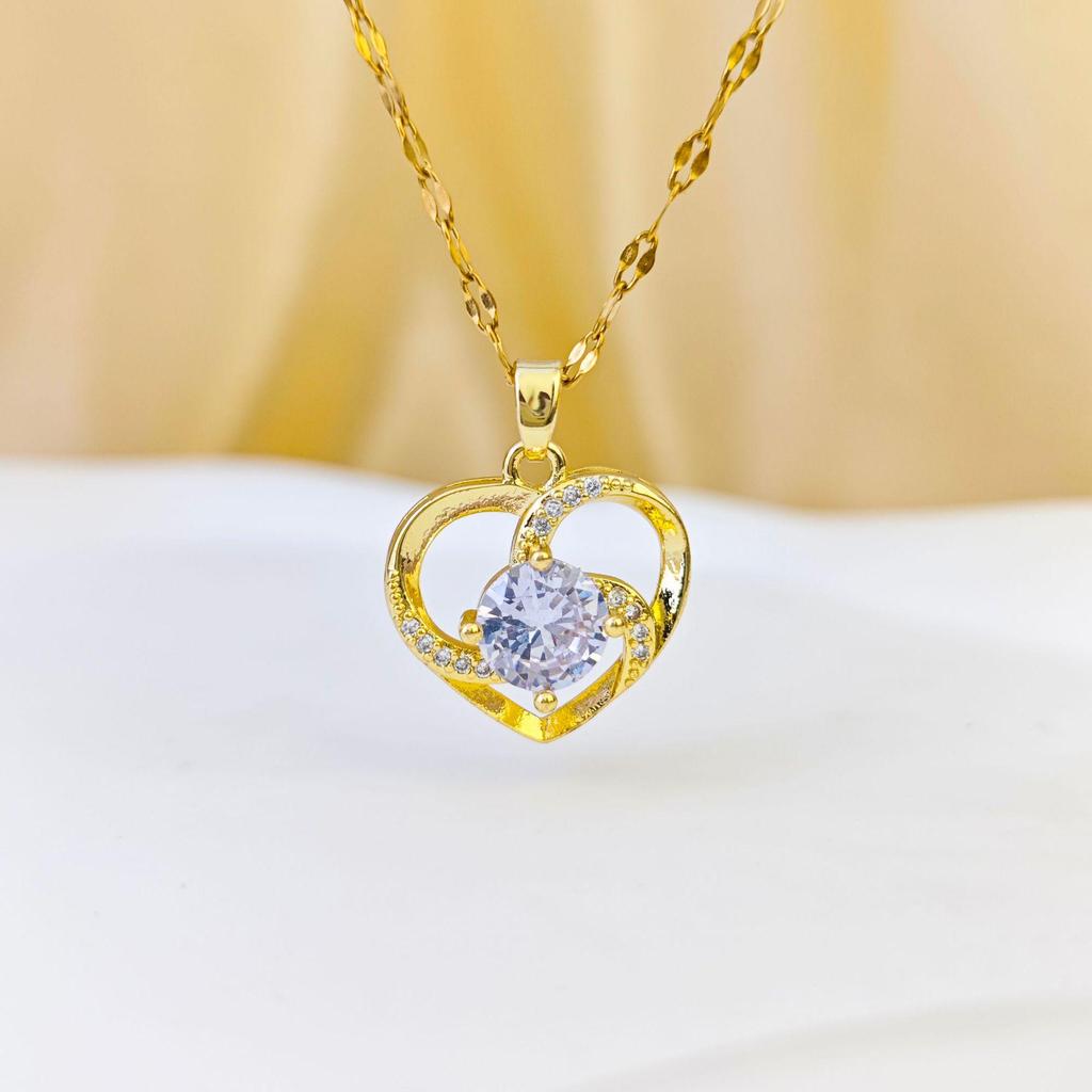 Luxury Heart-Shaped Zirconia Necklace for Women - Elegant Style, Collarbone Chain