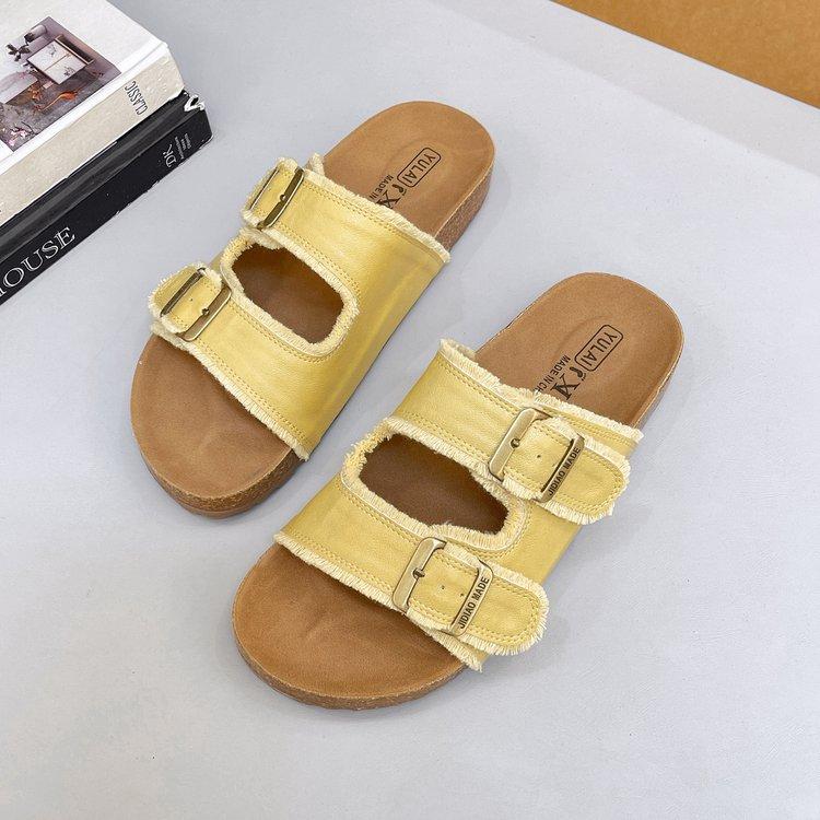

Thick-bottomed Boken slippers for women to wear in the summer of 2025, the new retro fairy wind fringed ugly and cute flat-bottomed slippers 35 жёлтый