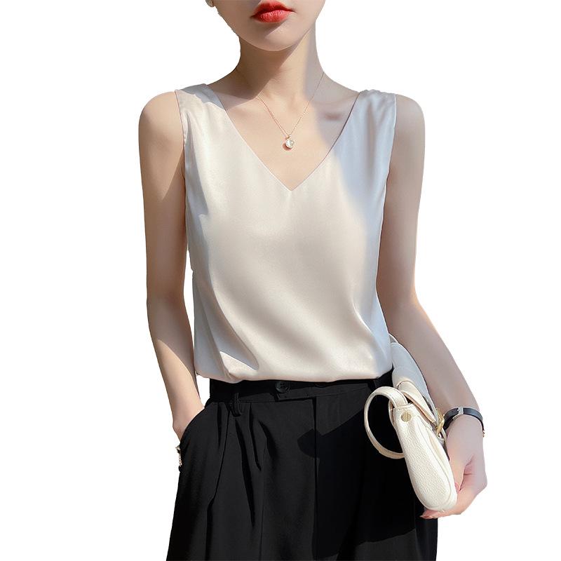 Dámský top camisole ze saténu s výstřihem do V - Bez rukávů, triacetátová základní vrstva na jaro.