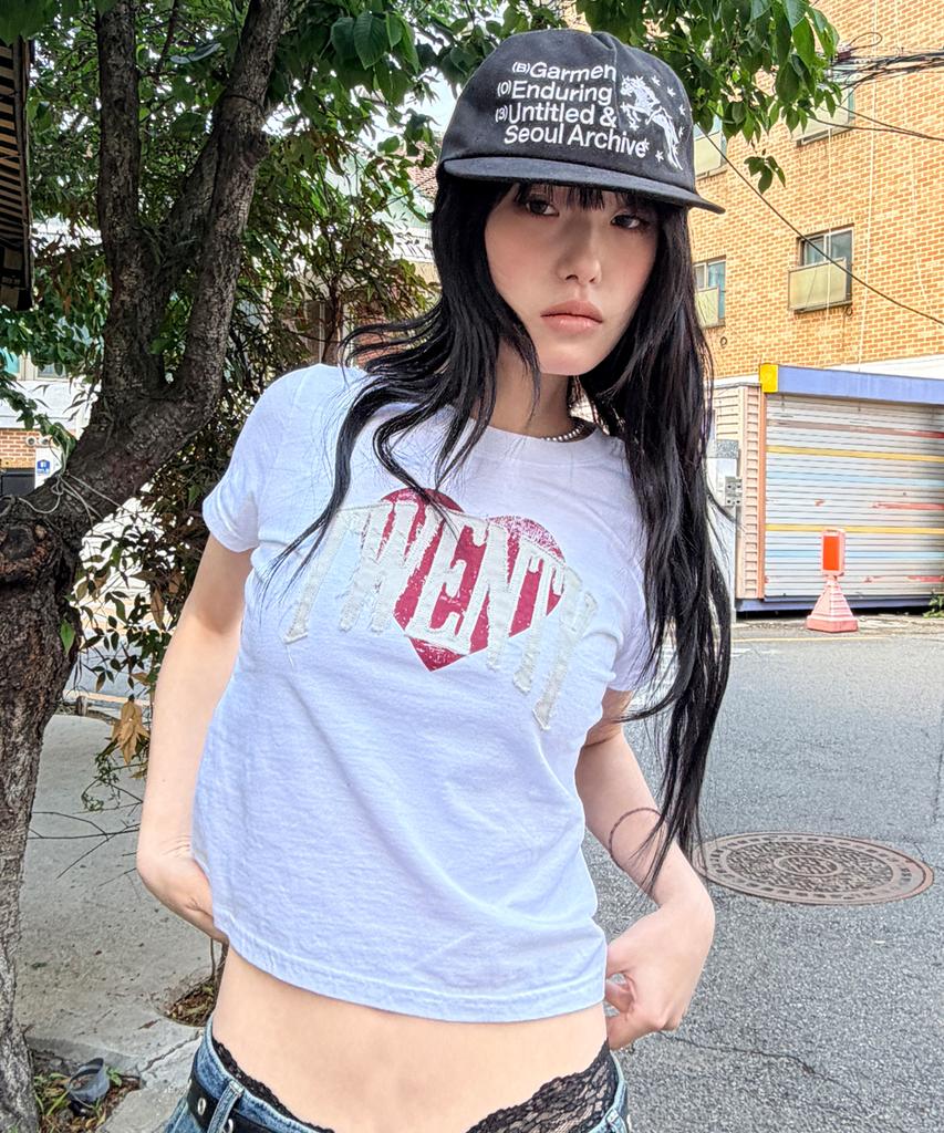 Eontaiteulseoul Untitled Crack Heart Applique Crop Short Sleeve White