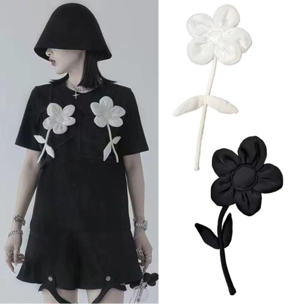

3D Clothing Patches Black Clothing Applique Sew on Flower Appliques Women