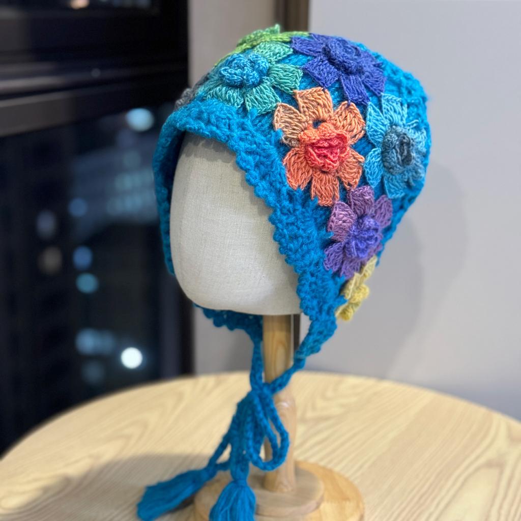 New Autumn and Winter Colorful Hand Crocheted Literary Knitted Hat for Women Ethnic Style Sweet and Versatile Double Layer Cotton Toe Cap