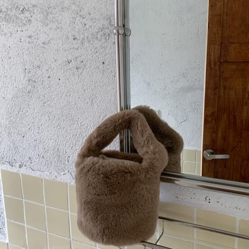 Plush Bag Women's Autumn and Winter Leisure Niche Plush Hand Bag Bucket Bag