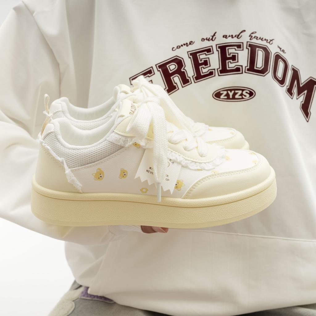 Niche high-value platform shoes autumn students with skirts casual sports board shoes