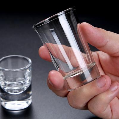 6pcs Set 31ml Luxury Thick Bottomed Liquor Goblet Thick Bottom Wine Glass Bullet Cup Transparent Small Foreign Wine Glass Gifts