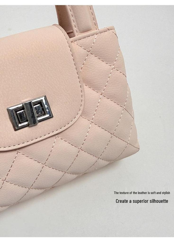 2026 Spring/Summer Women's Cute Bear Handbag - Diamond Lattice Chain, Shoulder & Crossbody Bag