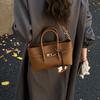 2026 Nová dámská mini kabelka Trendy design Univerzální taška přes rameno Crossbody pro stylové každodenní nošení