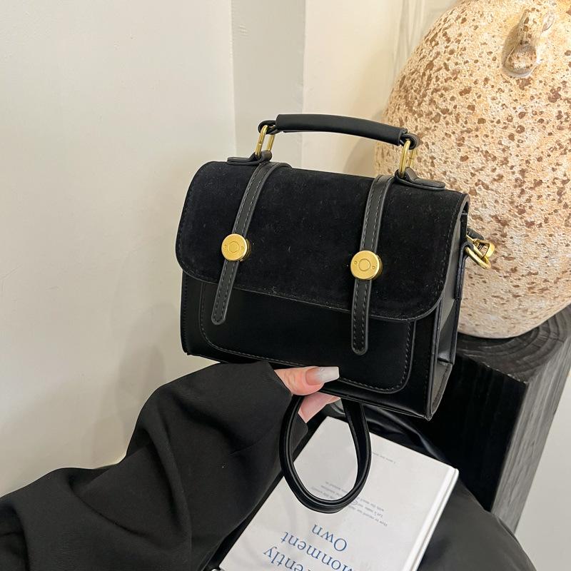 

Retro hand carry small square bag women s new high-end casual shoulder messenger bag versatile commuter bag чёрный