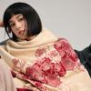 Warm Rose Clusters Fashionable and Elegant Women Contrasting Color Wind Imitation Cashmere Scarf Office Blanket Shawl Scarf