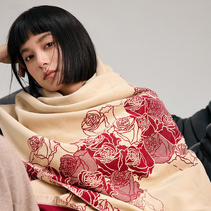 Warm Rose Clusters Fashionable and Elegant Women Contrasting Color Wind Imitation Cashmere Scarf Office Blanket Shawl Scarf
