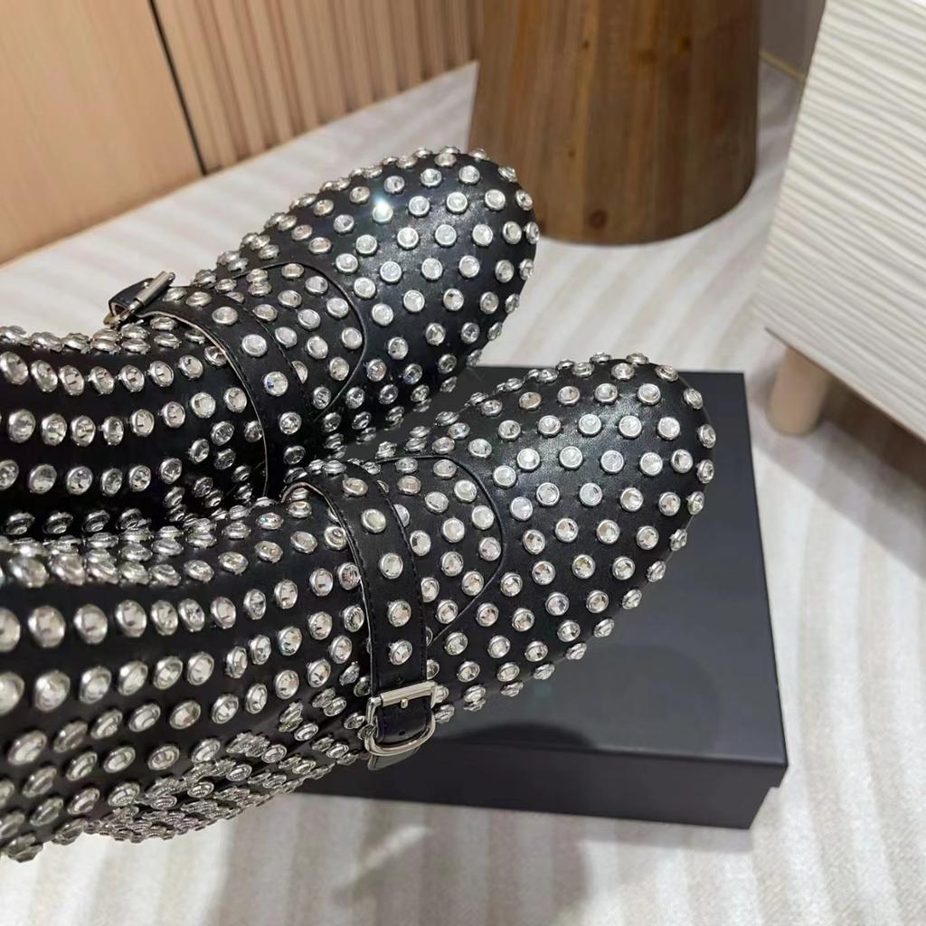 Women's Black Leather Diamond studded Romantic and Fashionable Ballet Style Flat Boots Short Boots
