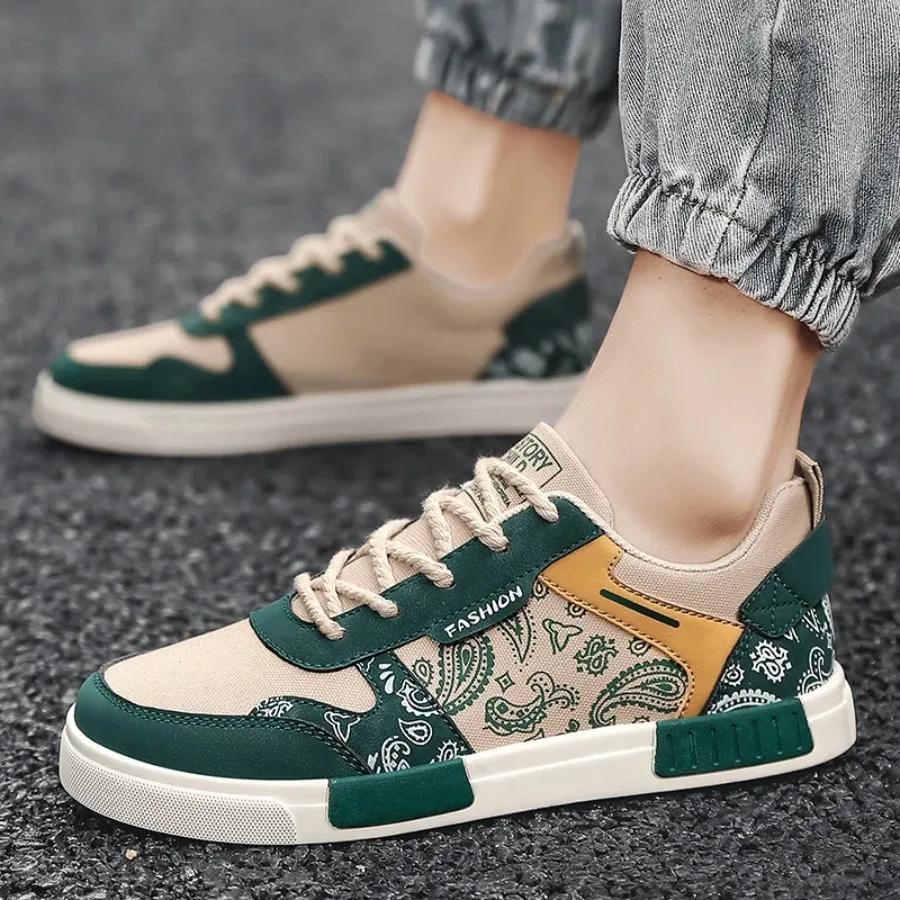 2025 Breathable canvas men's sneakers casual non-slip soft sole large size walking shoes Fashion board shoes flat shoes for men