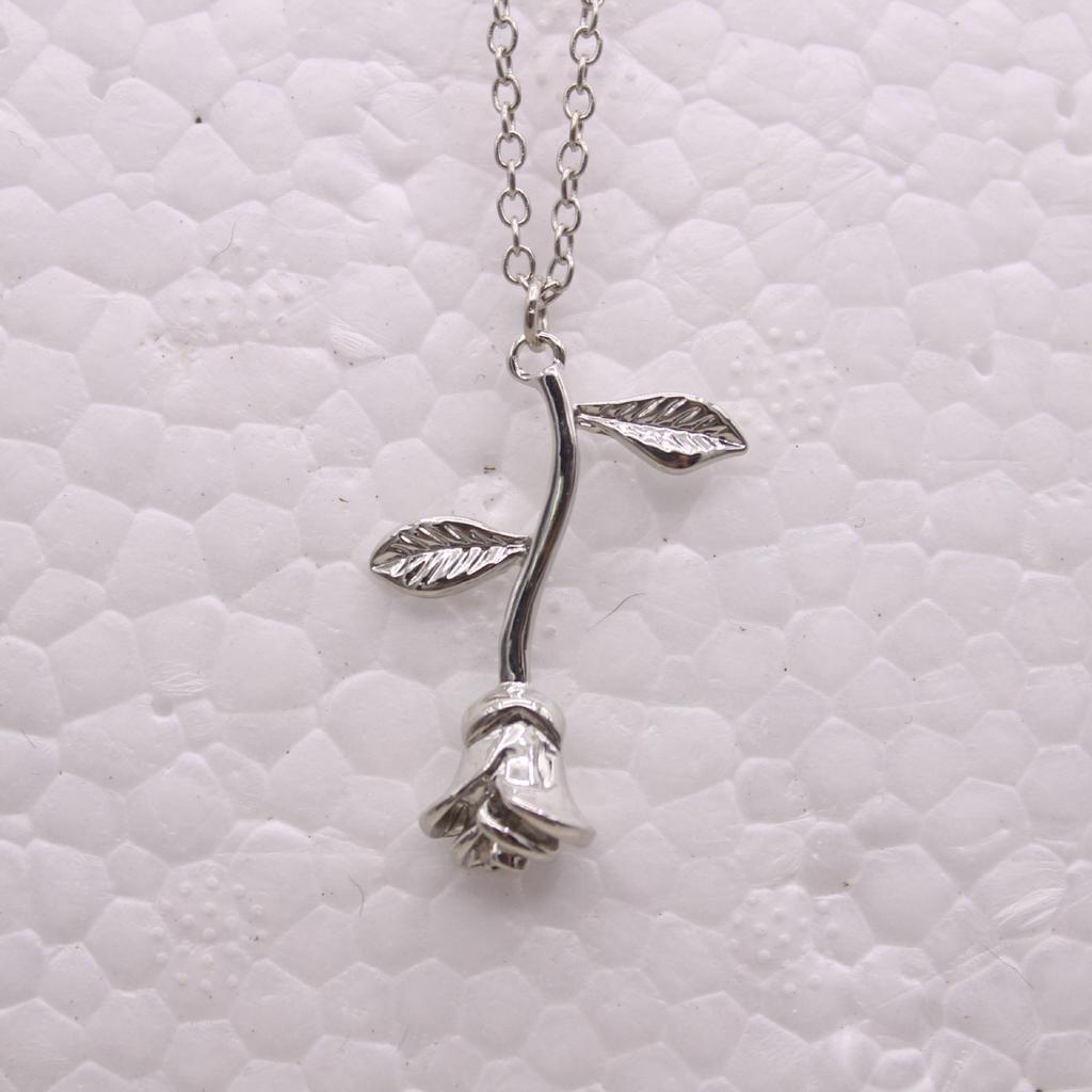 Korean Style Sweet Rose Flower Necklace - Cute Jewelry Gift for Women