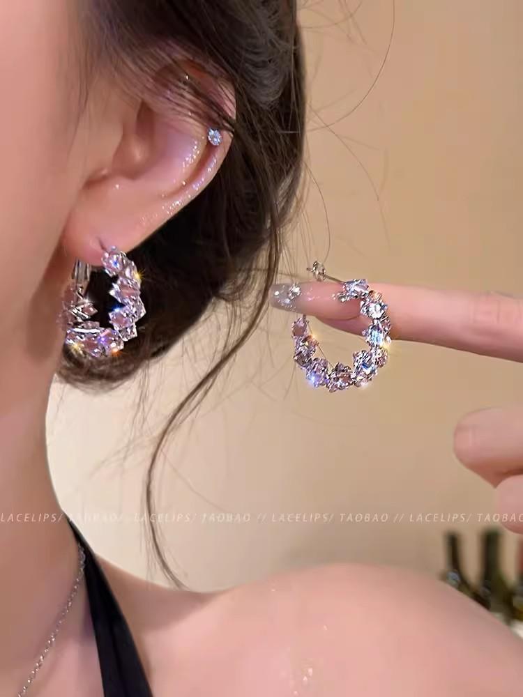 Explosive Zircon Exquisite Circle Earrings Design Studs Exaggerated Fashion Temperament Earrings