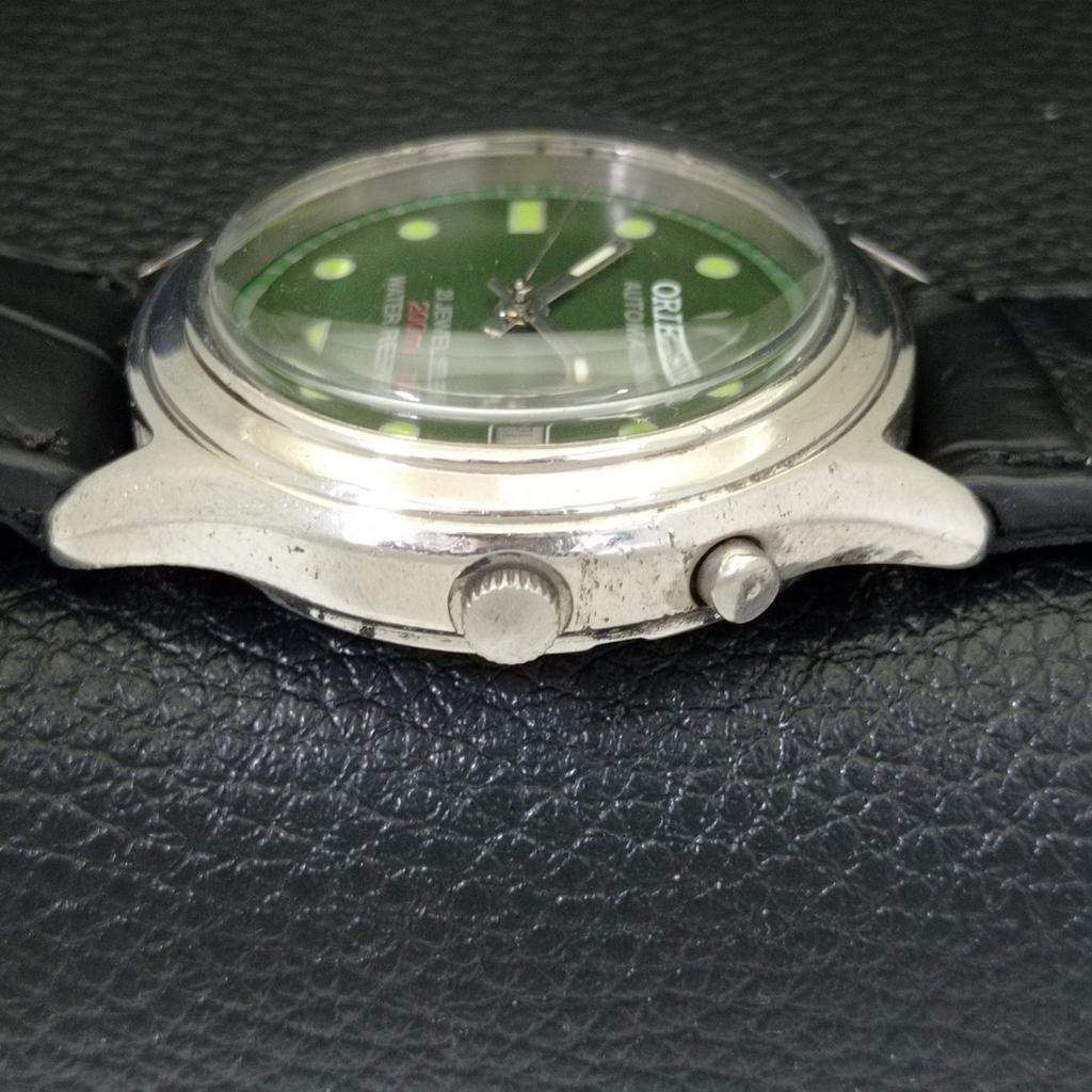 VINTAGE ORIENT AUTOMATIC 46941 JAPAN MENS GREEN COLOR DIAL WATCH A700635-5 R204-a700635