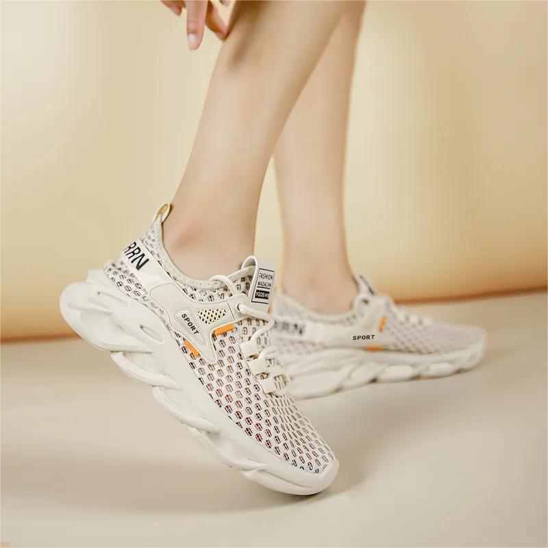 Sports Shoes Mesh Shoes Popular Summer Breathable Student Sports Shoes Soft-soled Running Shoes