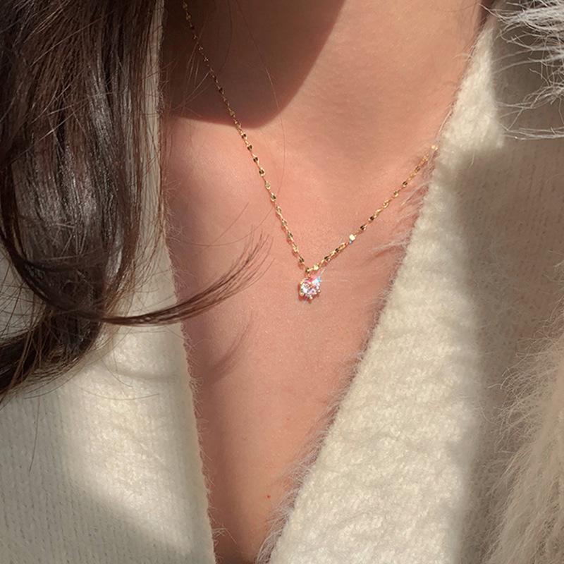 Retro Korean Style Rhinestone Clavicle Necklace for Women - Trendy, Simple, & Fashionable Jewelry