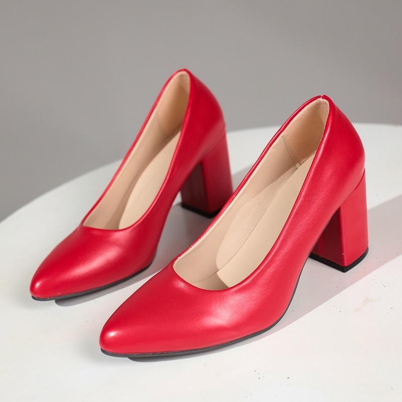 Plus Size Pointed Toe Patent Leather Work Shoes Women's Fall New Shallow Slip-on Non-Slip Sneakers