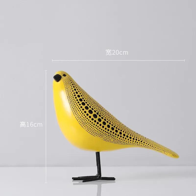 Gepunktete Kürbis-Skulptur zur Schreibtischdekoration, Gelbe Figuren, Wohnaccessoires