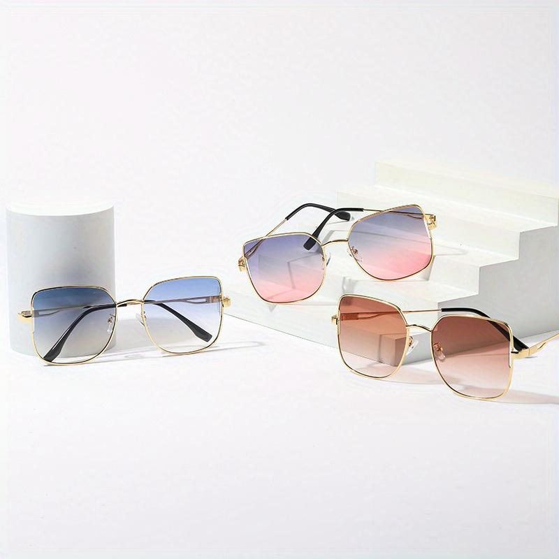 Chic Oversized Square Fashion Glasses with Golden Frame Fashion Eyewear, Mirrored Lens, Metal Frame, Eyeglass Case
