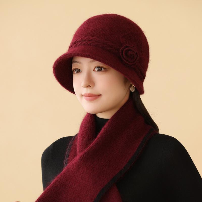 Middle Aged and Elderly Hats Autumn and Winter Three Dimensional Flower Wool Hats  Fashionable and Elegant Hats  New Style for Women