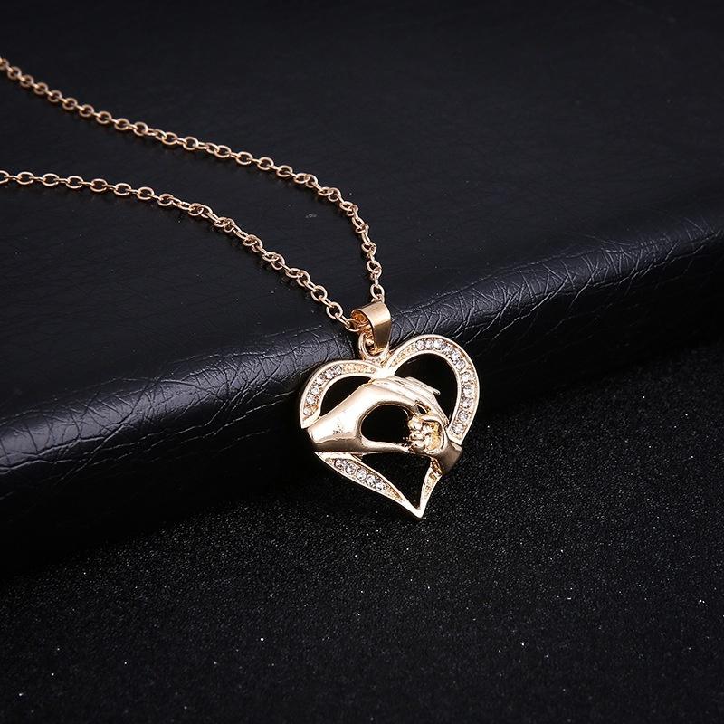 Mother's Day Mom Hold Kids Children Hand Love Heart Pendant Chain Necklace