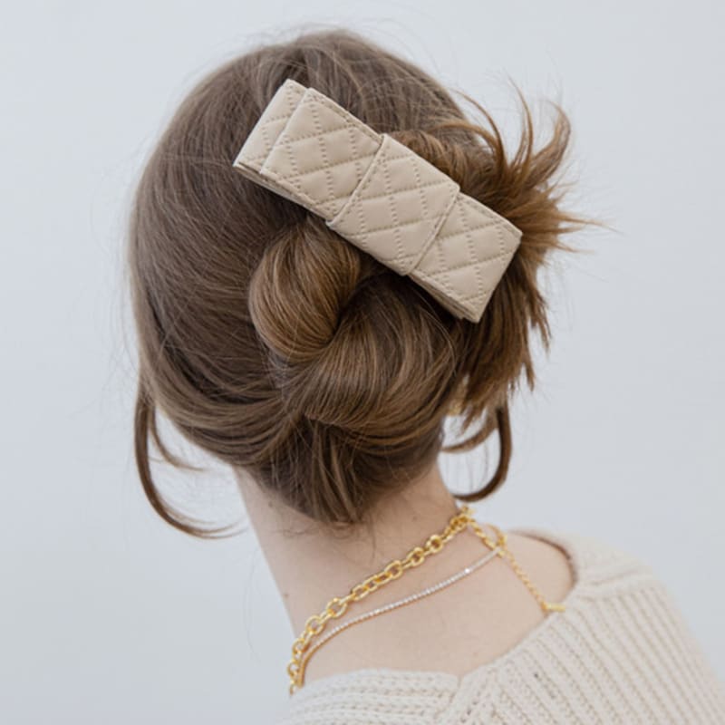 Jean Paul Clarisse Quilted Square Ribbon Pin JP-21-032AB