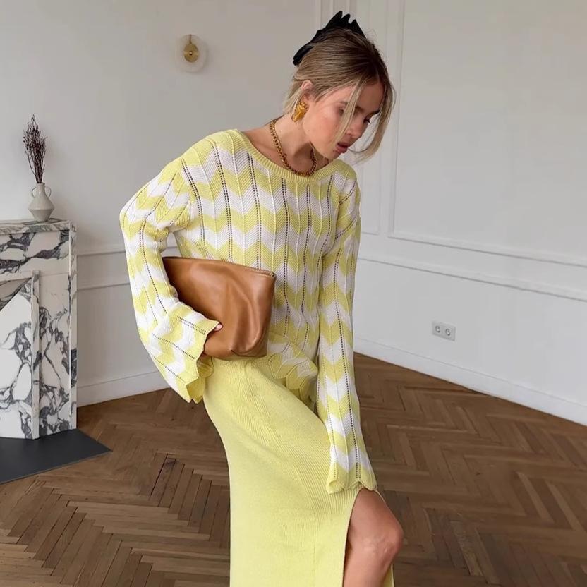 Back Hollow Women's Crew Neck Long Sleeve Knitted Sweater Autumn and Winter