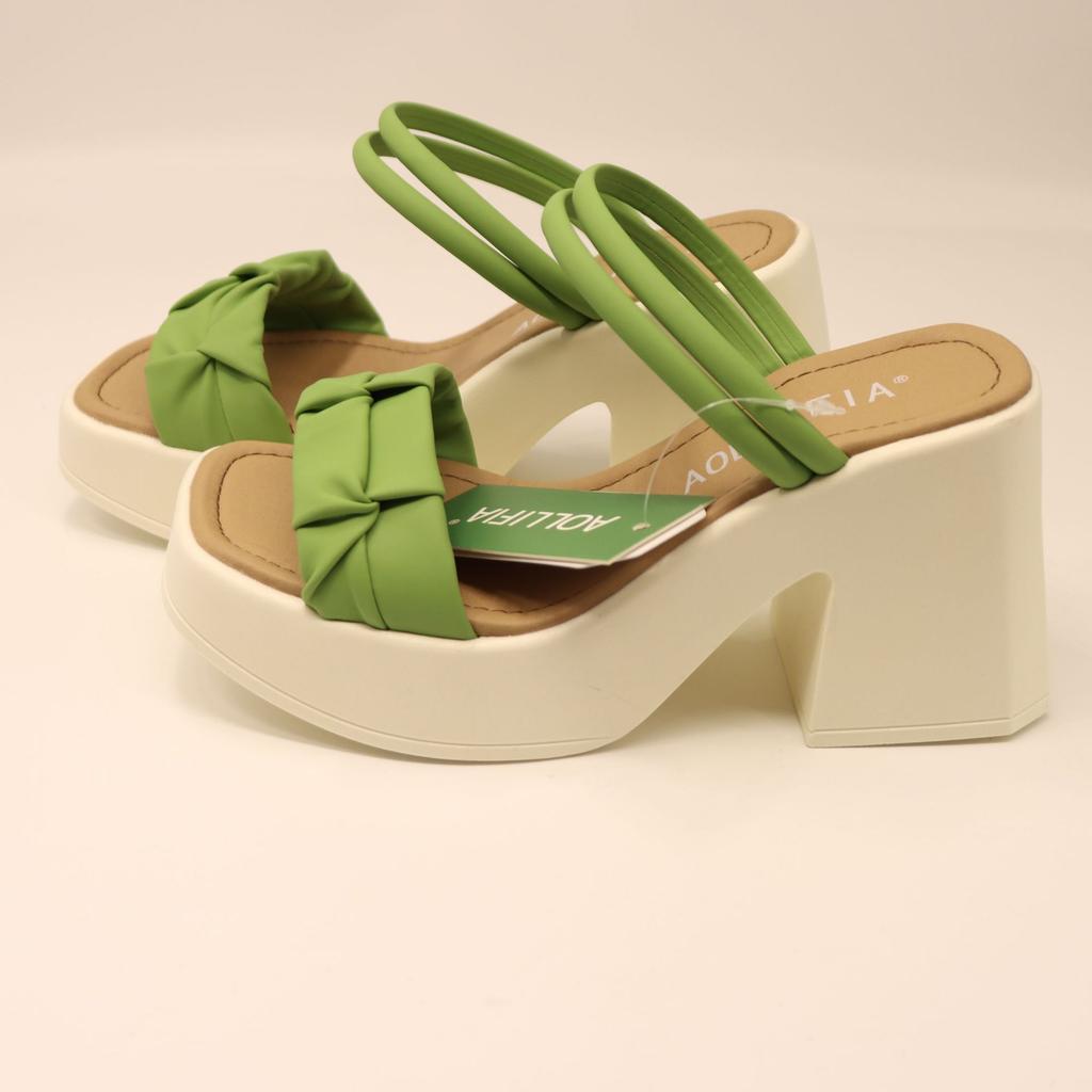 New French Style Coarse Heeled Sandals for Girls, High-end Counter Style, with A Straight Strap and Stunning High Heels