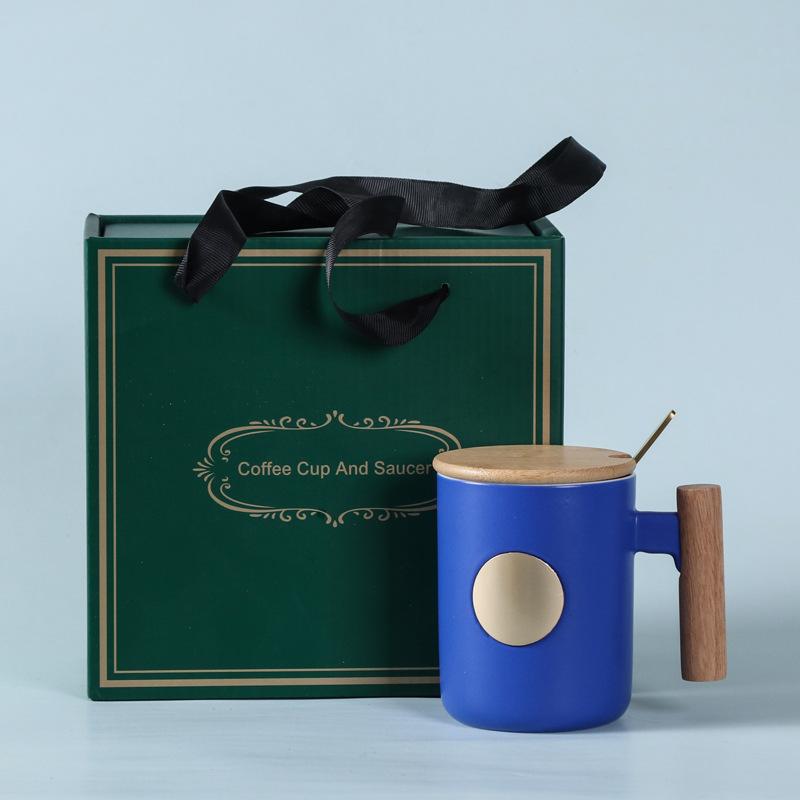 

Simple straight copper seal cup, wooden handle ceramic mug, Nordic style milk coffee cup with lid spoon 380ml