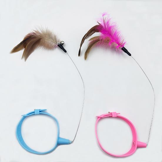 Silicone Cat Collar Toy with Bell Adjustable Teasing Wand Cats Interactive Feather Collar Toys Self-Entertaining Pet Supplies for Play All Day