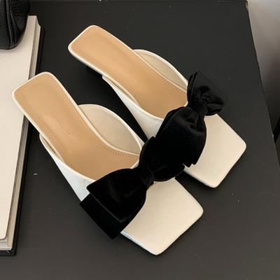 Ciabatte da donna alla moda con tacco basso, estate, nuove, punta quadrata, fiocco a farfalla, set per il piede, antiscivolo, resistenti all'usura, sandali con tacco sottile