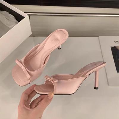 Französischer Stil Schleifen-Slipper für Damen 2025 Sommer Neu Quadratische Spitze Hoher Absatz Slipper Mode Lässige Ledersandalen Designer Pumps