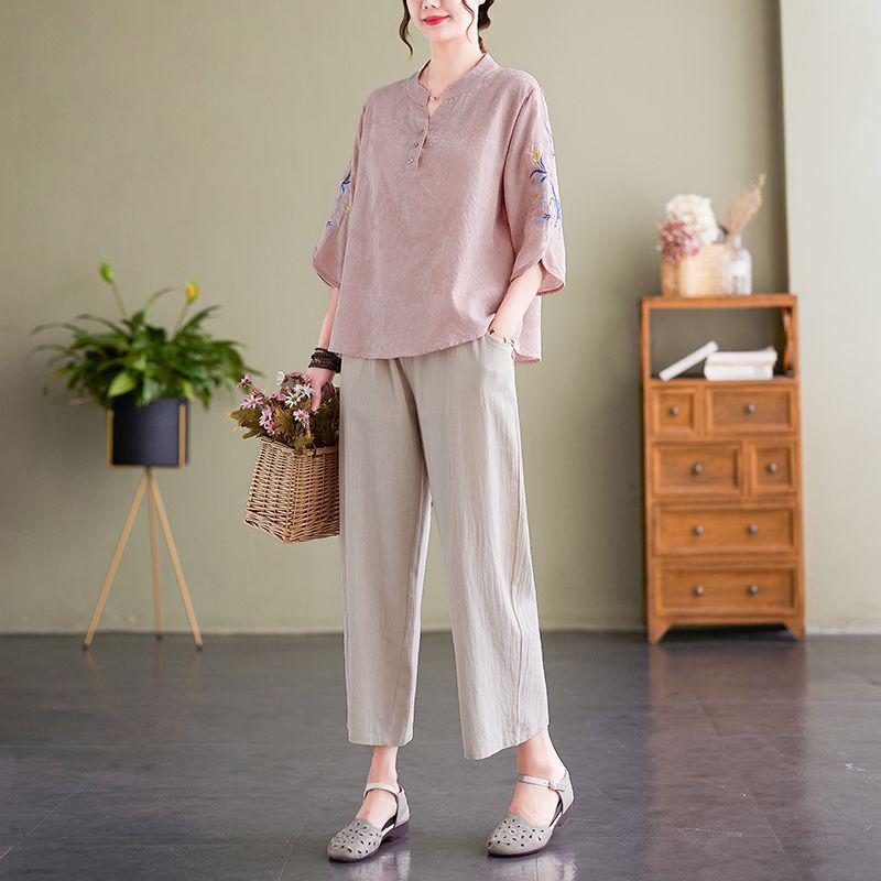 Chic Embroidered Cotton Linen Plus Size Summer Suit for Women - Short Sleeve Two-Piece Set