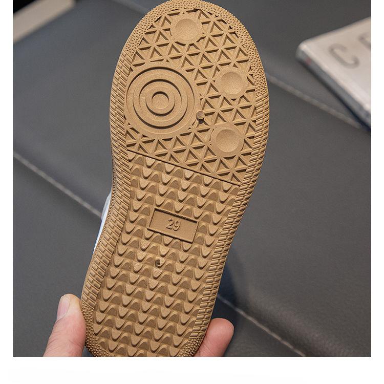 Children's Sneakers Are Comfortable, Lightweight and Wear-resistant Outdoor Adventure Shoes