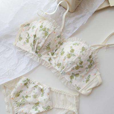 Floral Bras Push Up Bras Lace Trackless Anti-slip Bras For Women