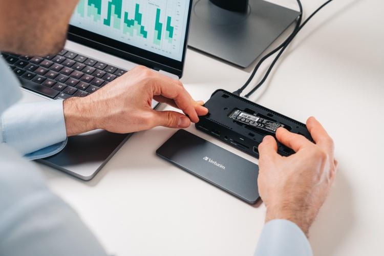 Verbatim 32174 CDS-15SSD USB-C Pro Docking Station 15 Ports, 256GB SSD, Grey/Black