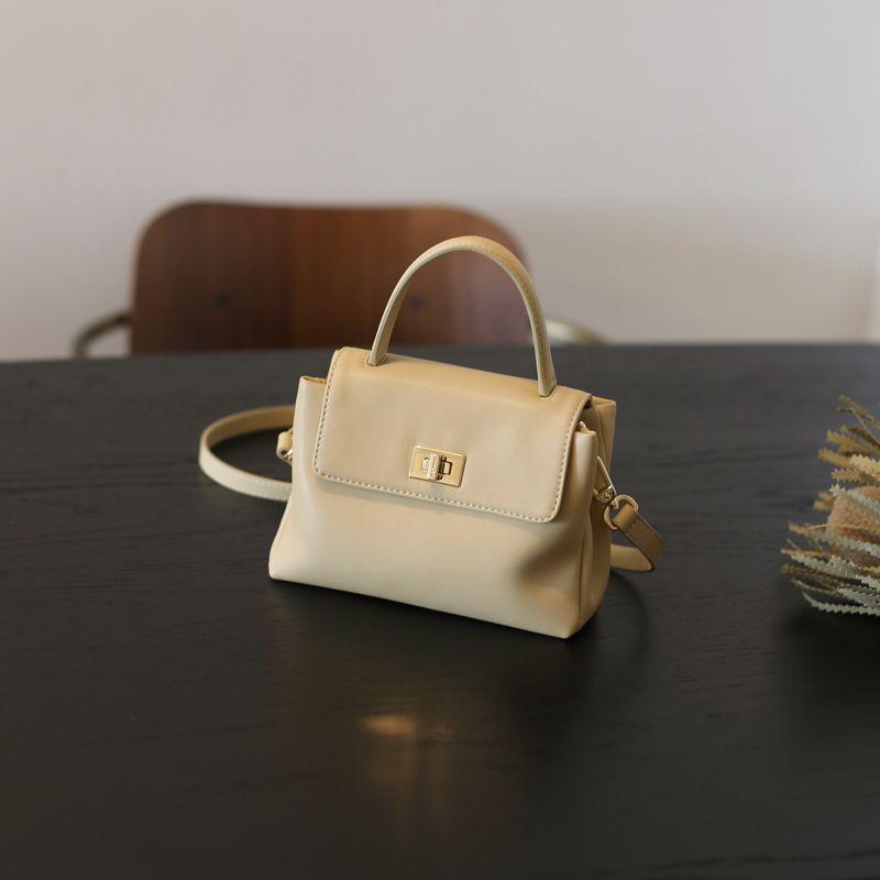 

Мягкая текстура кожаная сумка для телефона Женская городская мини-размер 2025 Новое поступление Модная сумка через плечо из натуральной кожи Сумка-мессенджер Женская сумка Cheese yellow