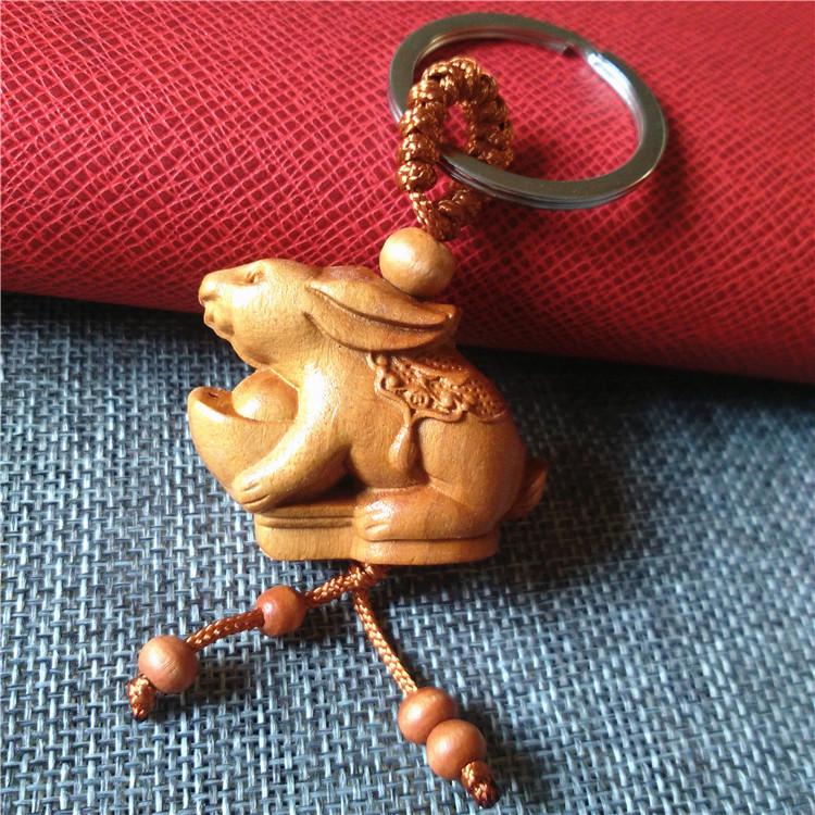 The Twelve Zodiac Keychains, Skillfully Carved from Mahogany, Are Exquisite Three-dimensional Gifts and Popular Sellers At Night Markets.